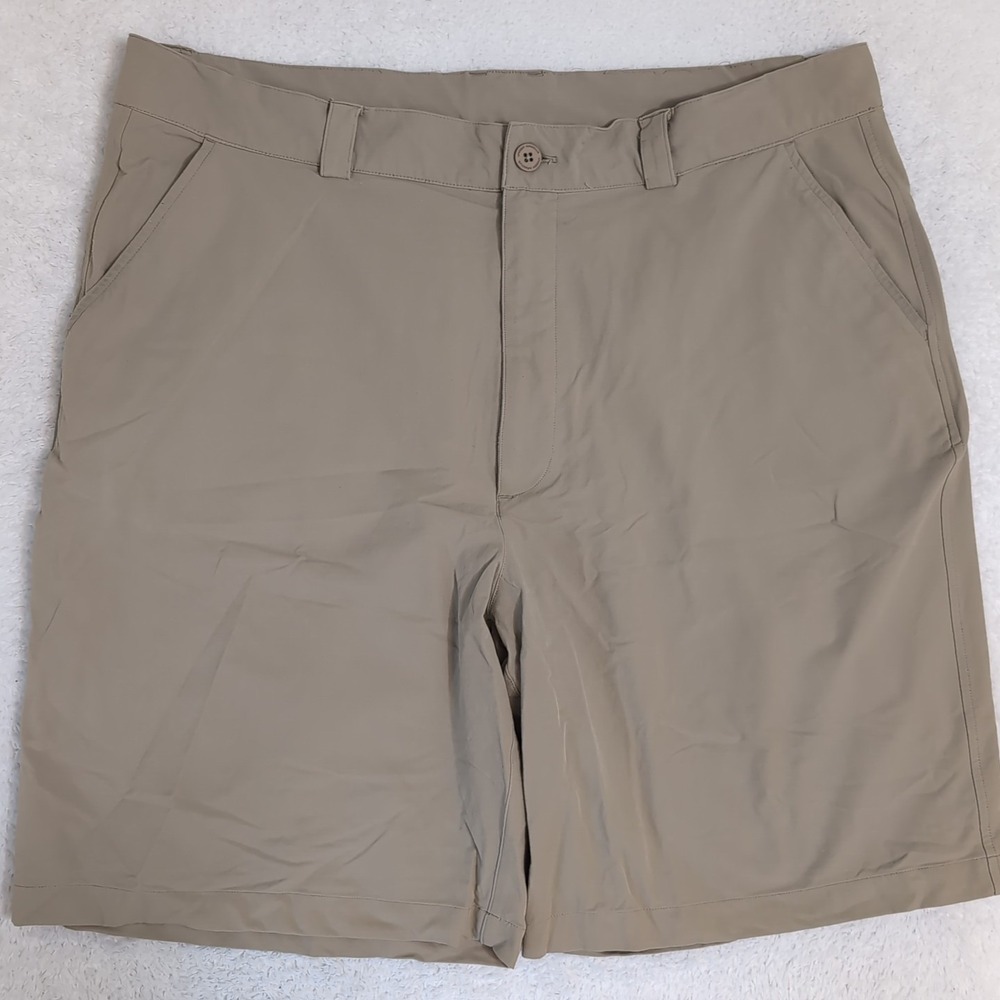 Under Armour Shorts Mens 40x9 Performance Beige Golf Nylon Stretch